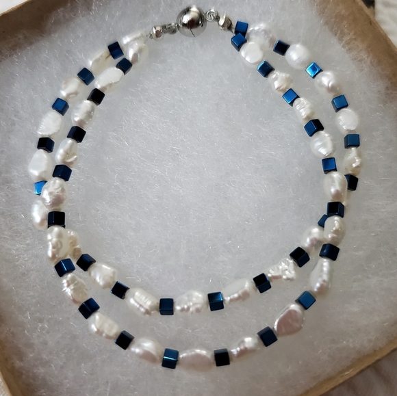 🔥 Blessed Moon Artifacts Petite Pearl Bracelet - Picture 6 of 6